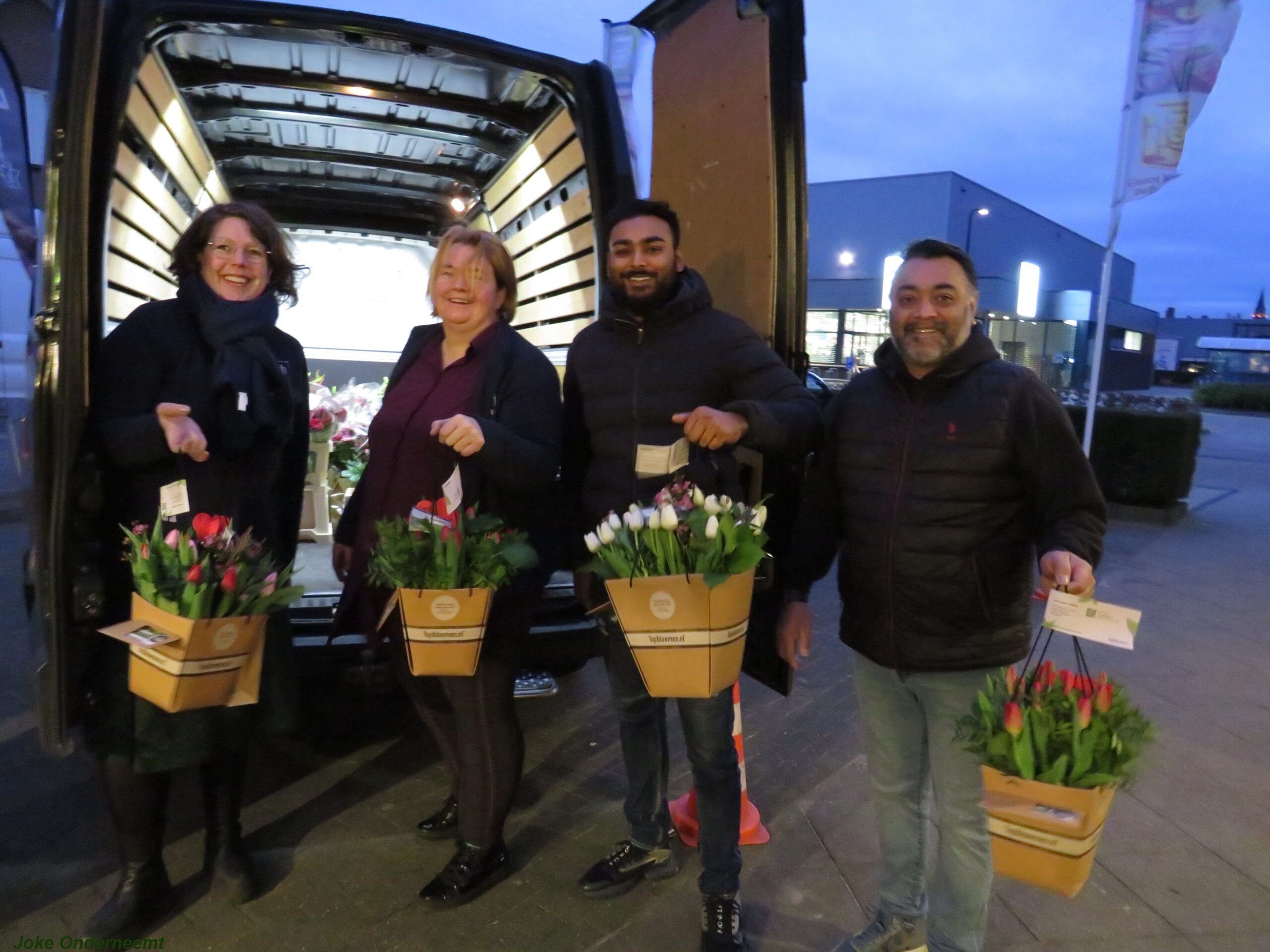 Valentijn met TOP drukte bij BOSCH BLOEMEN  550 boeketten de deur uit !