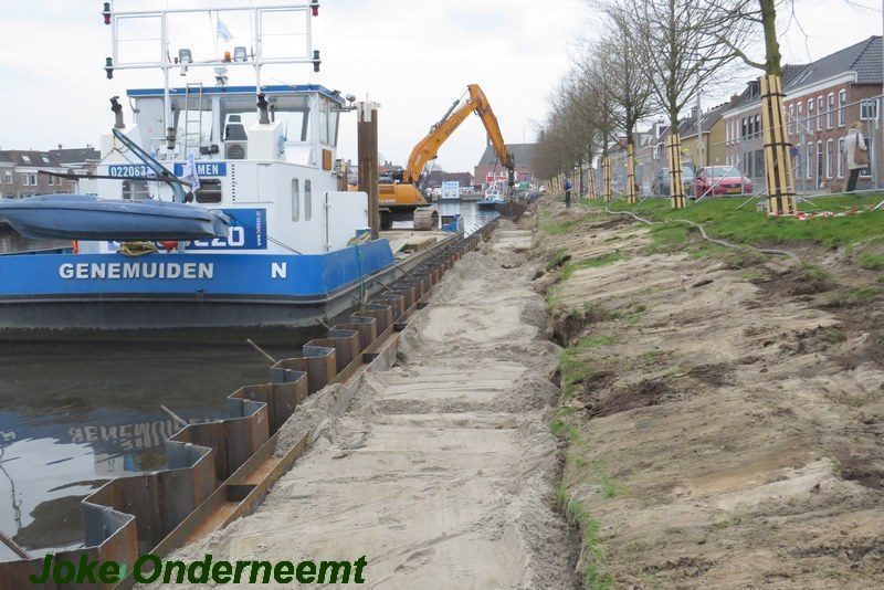 “Kaaiboulevard” in de maak, zand wordt  gestort.