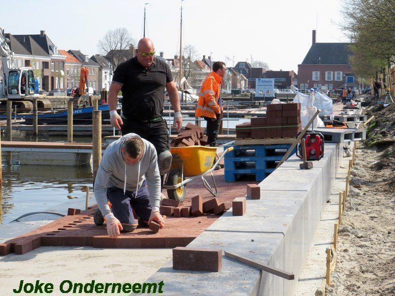 “Kaaiboulevard” krijgt 16 bankjes