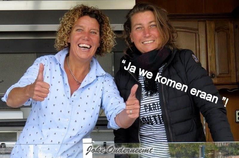 Ja hoor ze komen er weer aan !! De heerlijke oliebollen en de leuke crew…