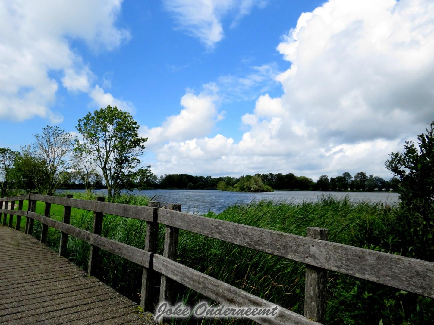 Bijna “bijzondere foto’s “…. blauwe lucht !