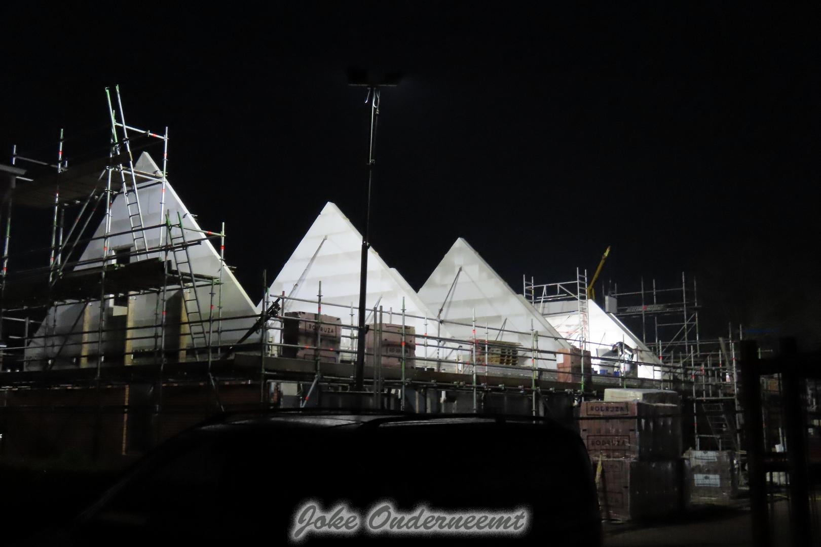 Vroege foto’s van de bouw